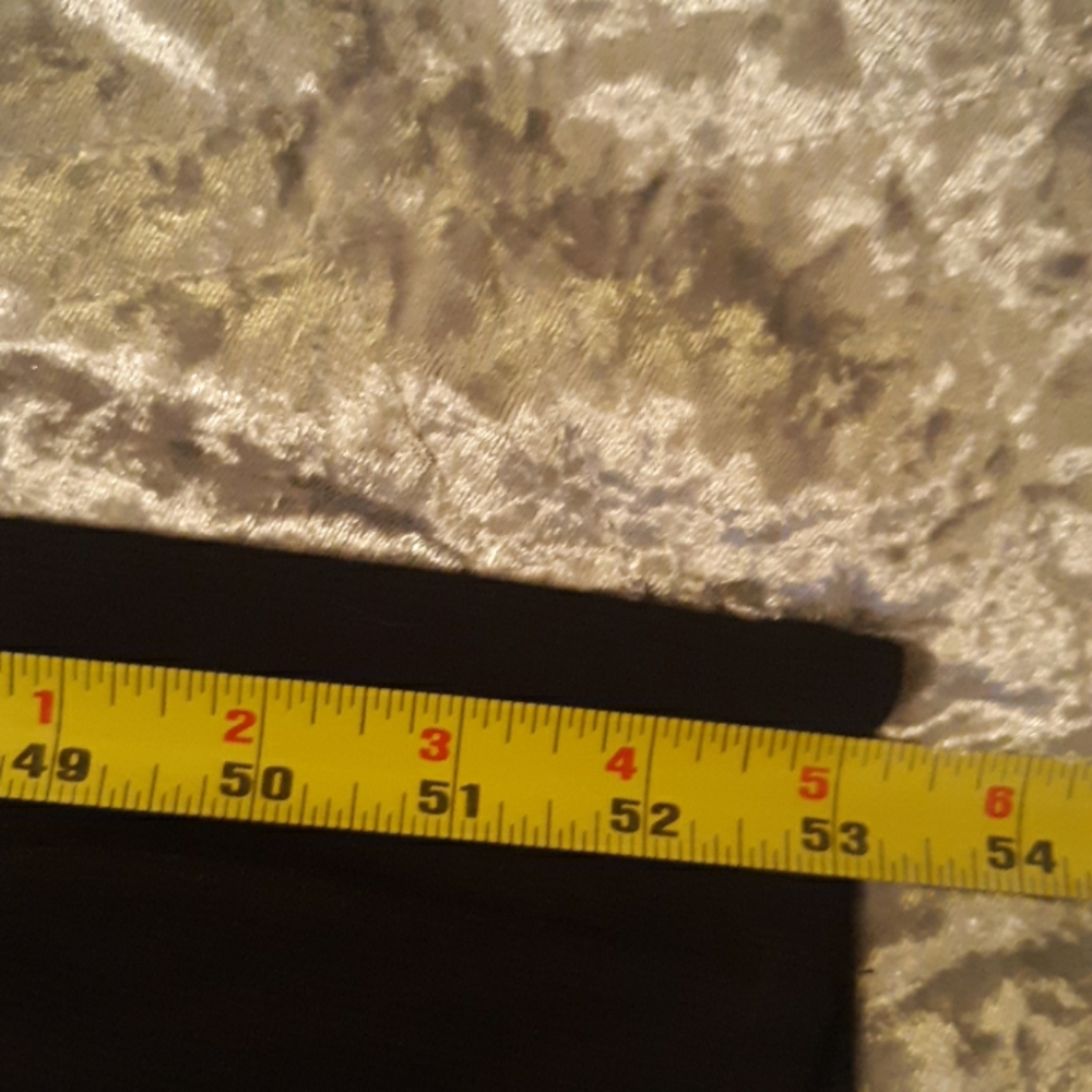 Black Form Fitting Maxi - Picture 4 of 4